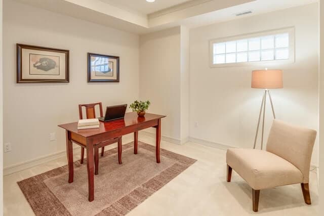 Office meeting area with modern finishes